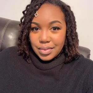 Meet your Posher, Jasmine